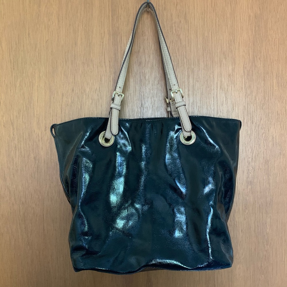 Michael Kors MK Leather Shoulder Tote